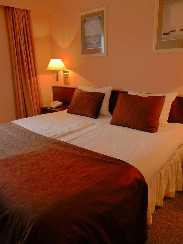 Garni Hotel Oasis Белград Екстериор снимка