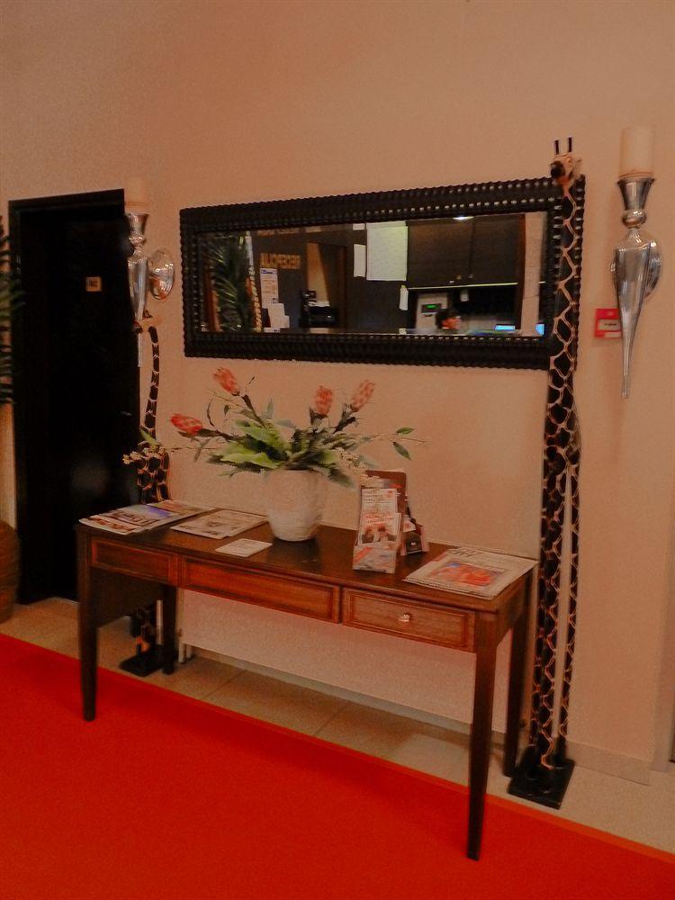 Garni Hotel Oasis Белград Екстериор снимка