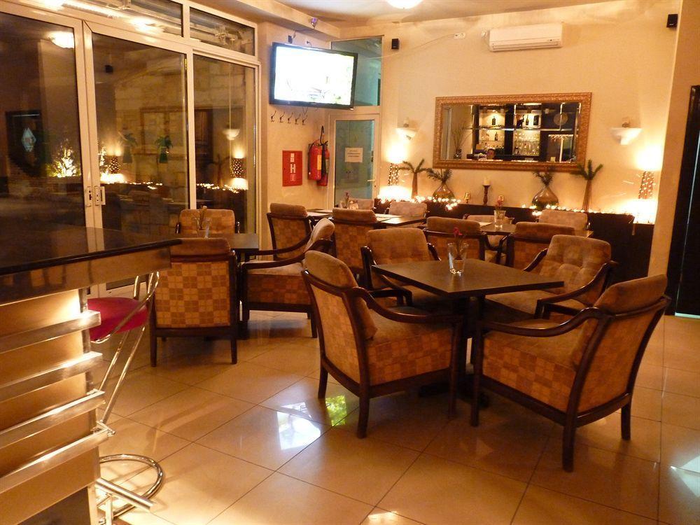 Garni Hotel Oasis Белград Екстериор снимка