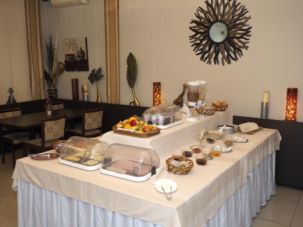 Garni Hotel Oasis Белград Екстериор снимка