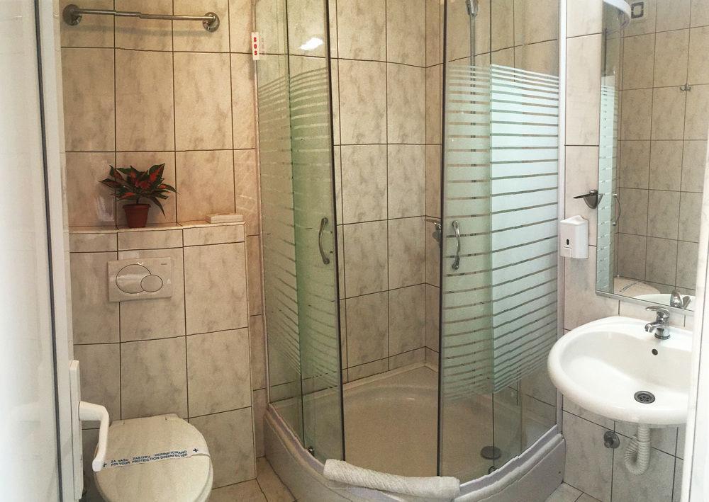 Garni Hotel Oasis Белград Екстериор снимка