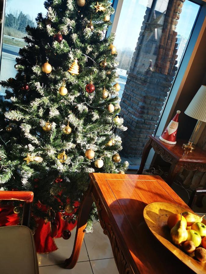 Garni Hotel Oasis Белград Екстериор снимка
