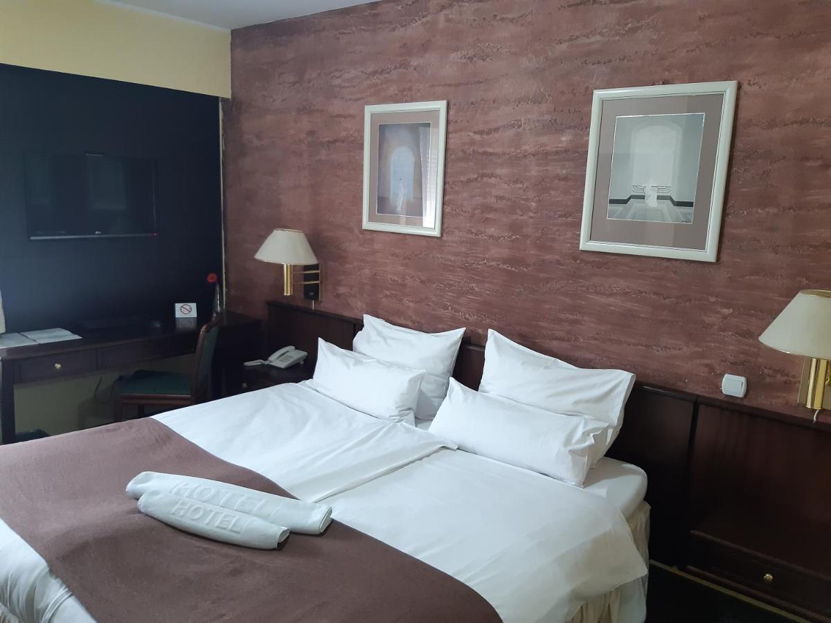 Garni Hotel Oasis Белград Екстериор снимка